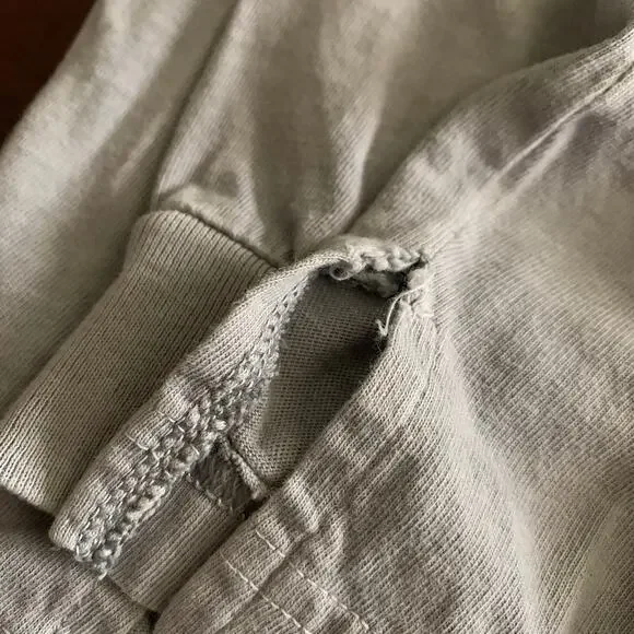 Pink Victorias Secret Womens Small Hot Pink Purple Logo Long Sleeve Gray T Shirt - Picture 6 of 6